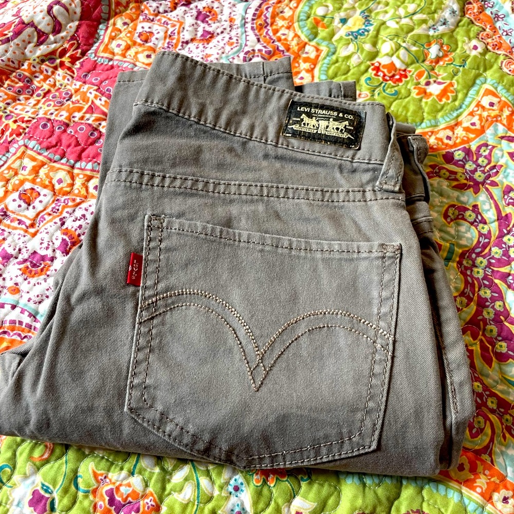 Levi’s 535 dark gray leggings